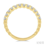 1/2 Ctw Lattice Round Cut Diamond Wedding Band in 14K Yellow Gold