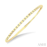 1/5 Ctw Round Cut Diamond Pyramid Flex Bangle in 14K Yellow Gold