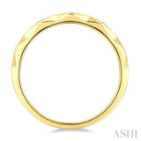 1/20 Ctw 3-D Geometric Shape Round Cut Diamond Stackable Fashion Band in 14K Yellow Gold