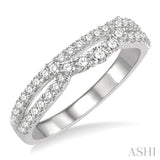 5/8 Ctw Split Shank Arched center Round Cut Diamond Band in 14K White Gold