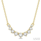 1/2 Ctw Graduated Diamond Smile Necklace in 14K Yellow Gold