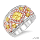1 1/10 Ctw Round Cut White and Yellow Diamond Fashion Ring in 14K Tri Color Gold